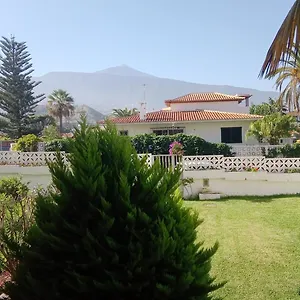 Apartamento Luminoso Y Tranquilo Estudio Zona Botánico Vista Teide, Puerto de la Cruz (Tenerife)